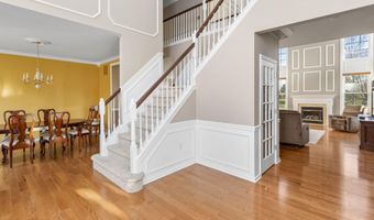 16 Heritage Dr, Allentown, NJ 08501