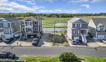 230 N Bay Dr, Bayville, NJ 08721