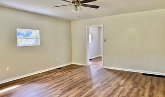 233 River Rd, Beattyville, KY 41311