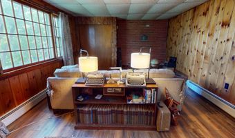 19 Russell St, Bangor, ME 04401