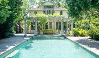 4 COZZENS Ln, Amagansett, NY 11930