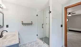 15 Sibley Rd, Ashburnham, MA 01430
