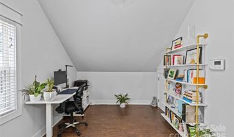 2617 Bay St, Charlotte, NC 28205