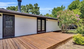 100 Chambers Dr, Alvarado, TX 76009