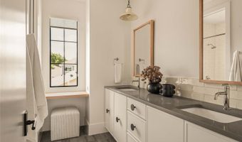 1136 STETSON St, Orlando, FL 32804