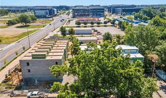 821 SE H St, Bentonville, AR 72712