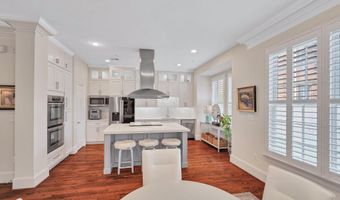 705 LYLES Ln, Alexandria, VA 22314