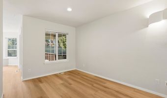 3389 NE Stonebrook Loop, Bend, OR 97701
