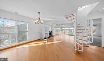 2106 CHESAPEAKE HARBOUR Dr 202, Annapolis, MD 21403