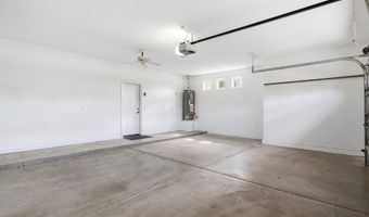 902 W AZALEA Pl, Chandler, AZ 85248