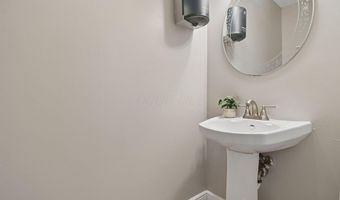 4150 Eagle Head Dr, Columbus, OH 43230