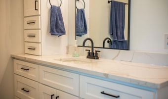 336 Somerset Dr, Appomattox, VA 24522