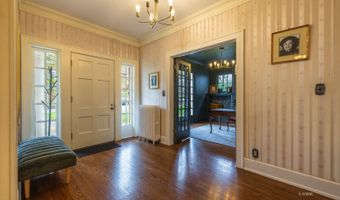 171 E State St, Athens, OH 45701