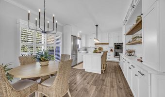 4 Isabella Ct, Atlantic Highlands, NJ 07716