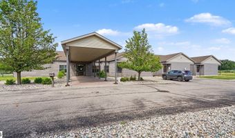 842 W Warwick Dr, Alma, MI 48801