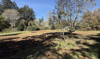 1300 HAMPTON Rd, Brookings, OR 97415