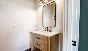 14743 Lawrence 1195, Aurora, MO 65605
