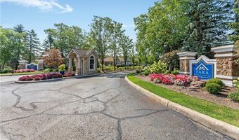 276 Sandover Dr, Aurora, OH 44202