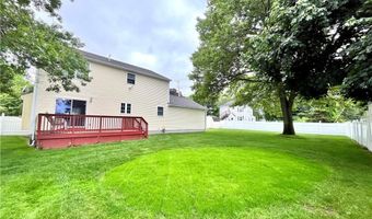 2 Hayes St, Johnston, RI 02919