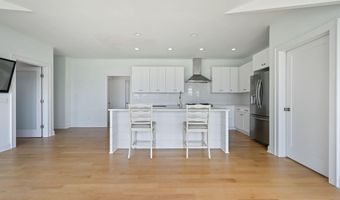 50 Beach View Dr, Stamford, CT 06902