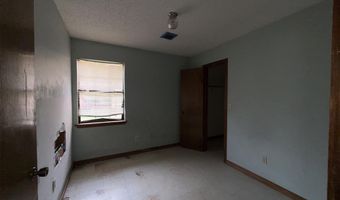 202 Redbud Dr, Anadarko, OK 73005