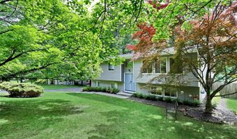 89 Regina Rd, Airmont, NY 10952
