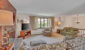 197 Hummingbird Dr, Berlin, CT 06037