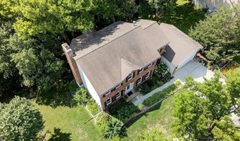 465 Redwood Forest Dr, Ballwin, MO 63021