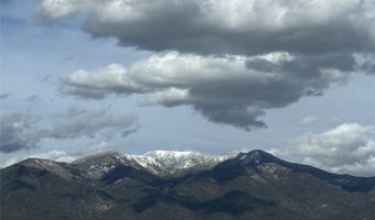 Tierra de los Rios Subdivision lot 13, Arroyo Hondo, NM 87514