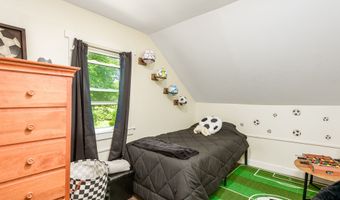 330 Chestnut Hill Rd, Colchester, CT 06415
