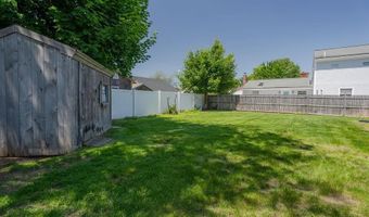 47 Planet Ave, East Providence, RI 02915