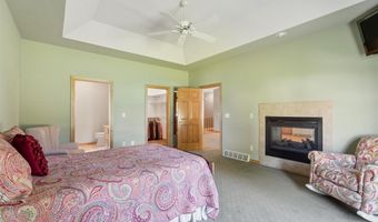 3831 N WAYSIDE Ln, Appleton, WI 54913