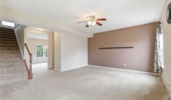 3178 Fenmore Ln, Aurora, OH 44202