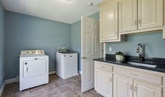 16 Cider Mill Rd, Burlington, CT 06013