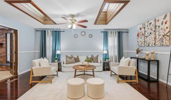 4005 WOODHAVEN Ln, Bowie, MD 20715