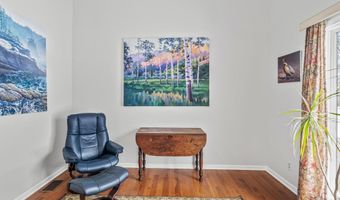 2050 Chalmers Dr, Ann Arbor, MI 48104