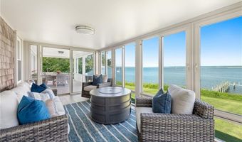 376 E Shore Rd, Jamestown, RI 02835