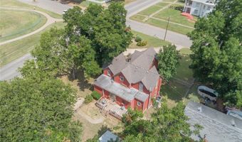 701 S 6th St, Chickasha, OK 73018