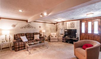 905 Roosevelt Ave, Aliquippa, PA 15001