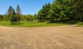 6828 Aurora Dr, Akeley, MN 56433