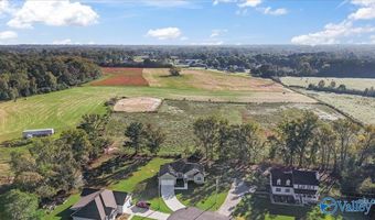 314 Creekside Dr, Albertville, AL 35950