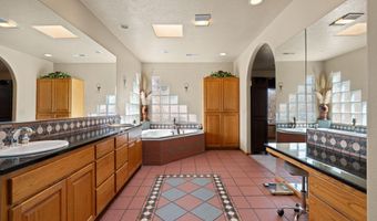 650 Barnett Dr, Bosque Farms, NM 87068