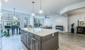 3075 N Spurway Dr, Ann Arbor, MI 48105