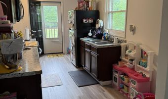 431 Charleston St N, Blacksburg, SC 29702