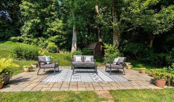8108 BEECH TREE Rd, Bethesda, MD 20817