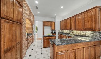 1304 Greenview Dr, Aledo, TX 76008