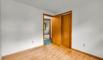 12 Silver Dr, Burlington, CT 06013