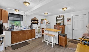 26 Humphrey Pl, Athol, MA 01331