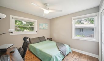 4905 SW 15th St, Des Moines, IA 50315
