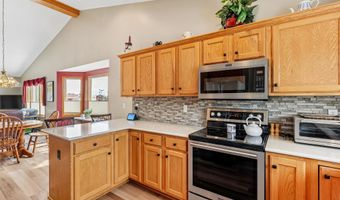 215 SE Lowell Dr, Ankeny, IA 50021